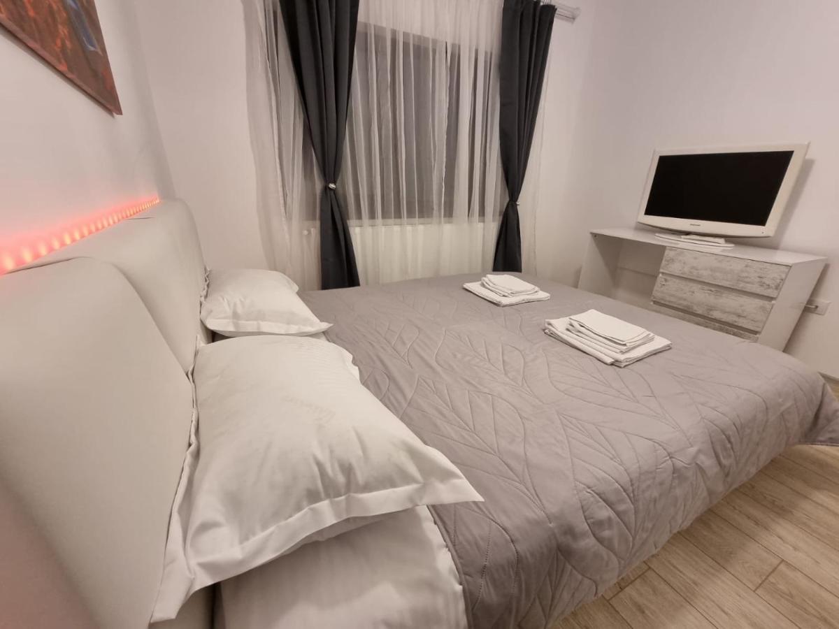 Ferienwohnung Dreams Escape Craiova Exterior foto